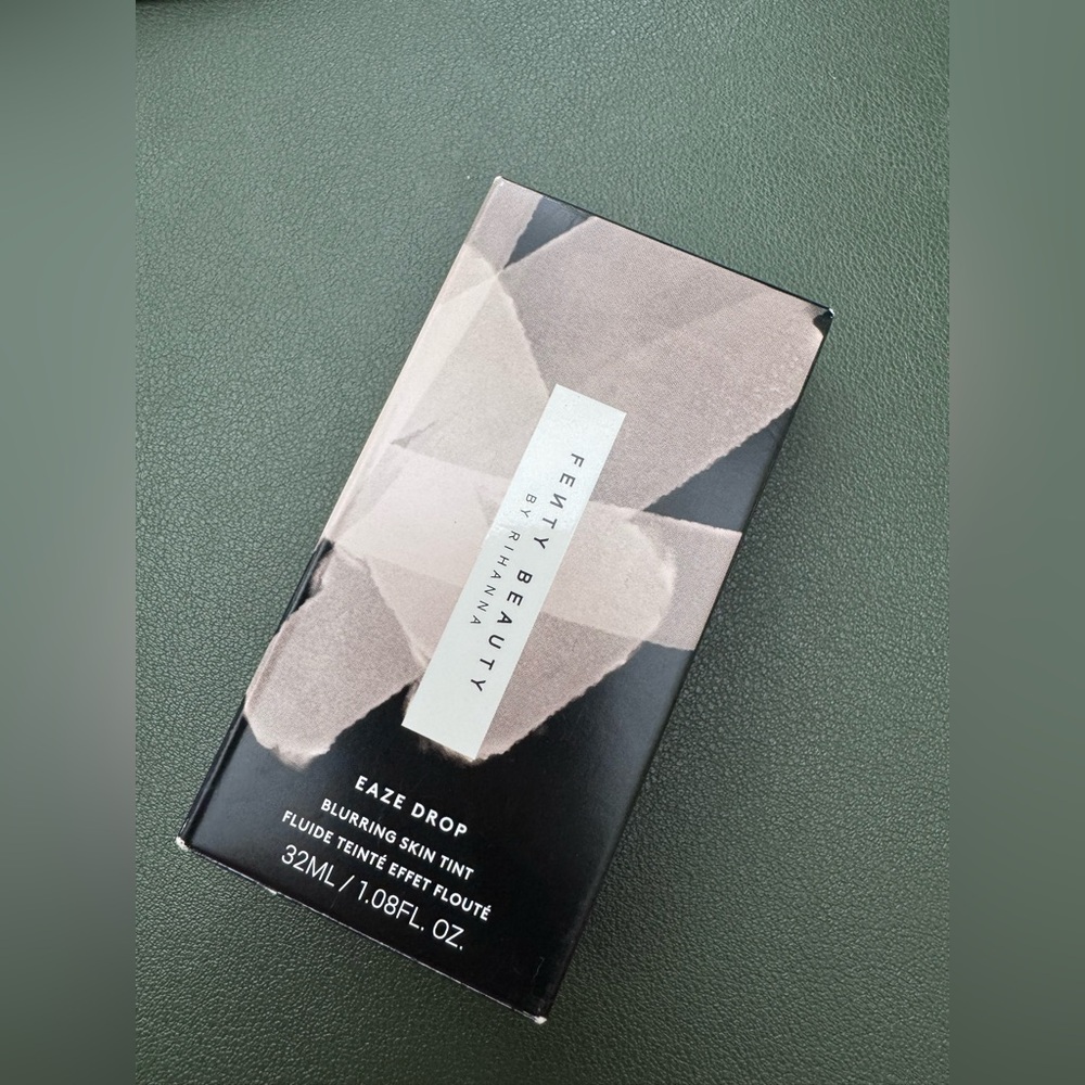Fenty Beauty Eaze Drop in Shade 18